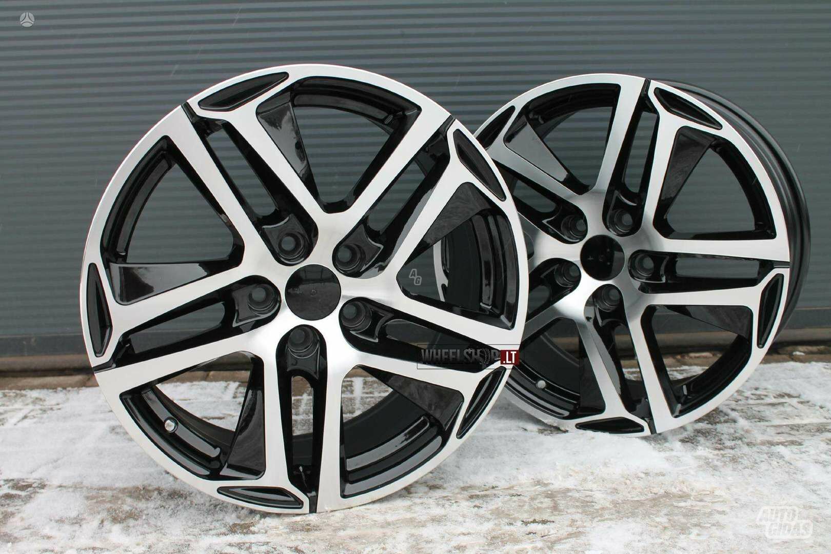 Saphir Style Black Polished rims