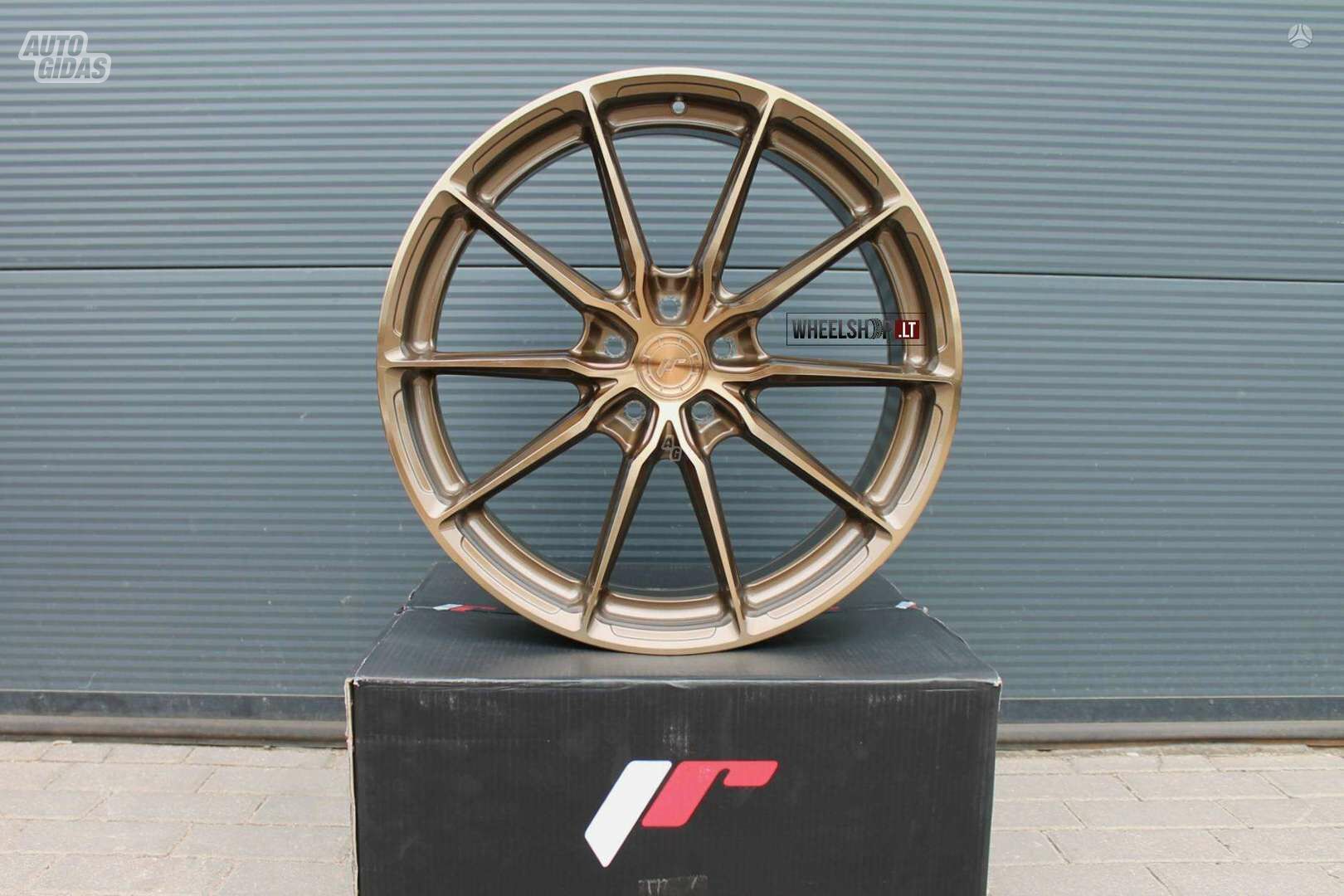 JR37 Bronze rims