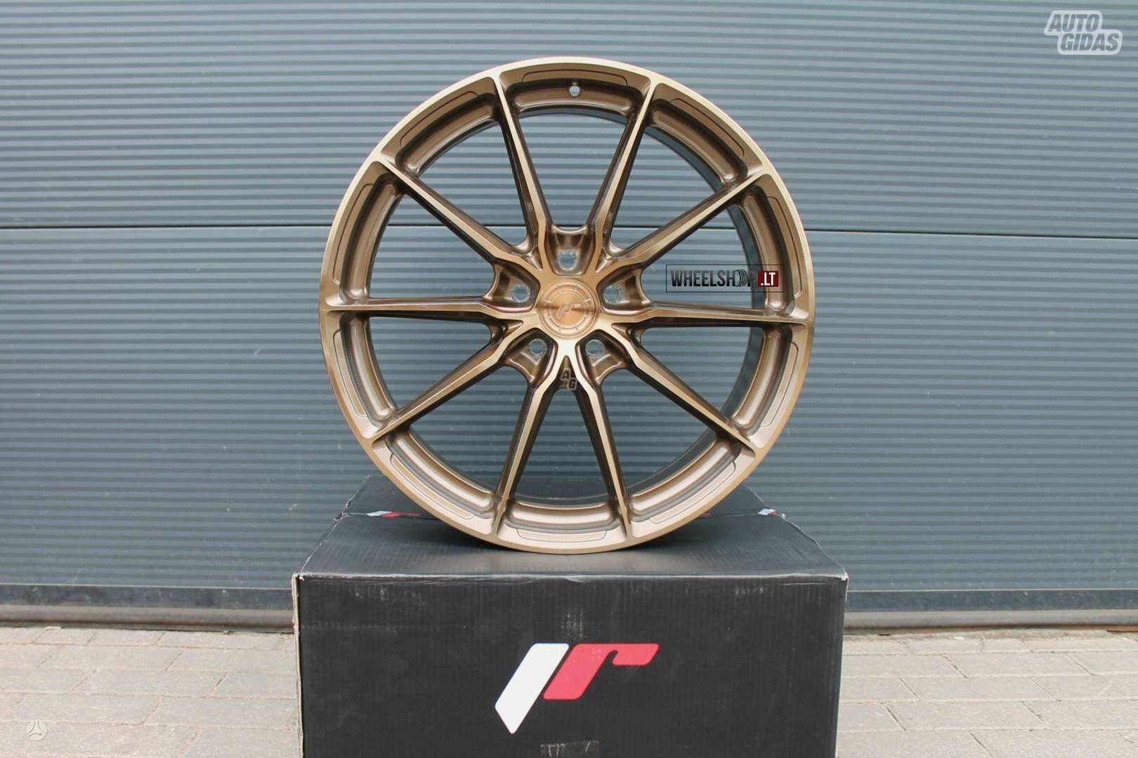 JR37 Bronze rims