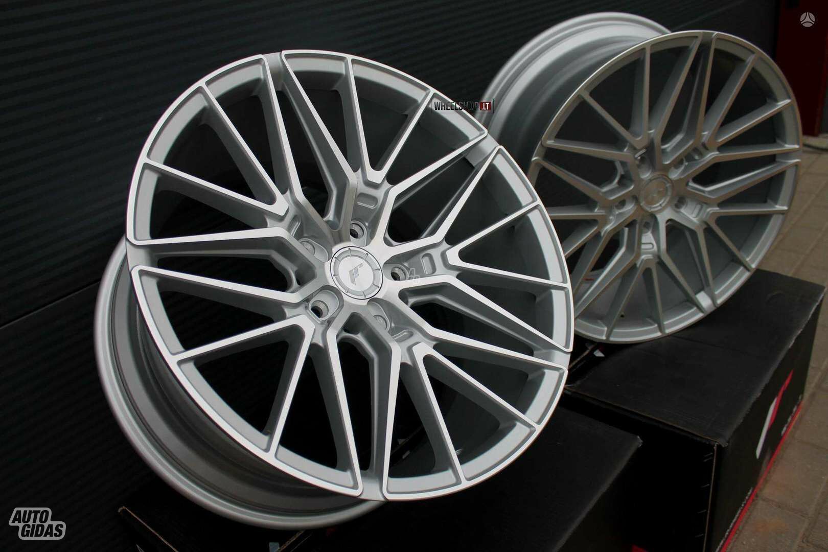 JR38 Silver rims