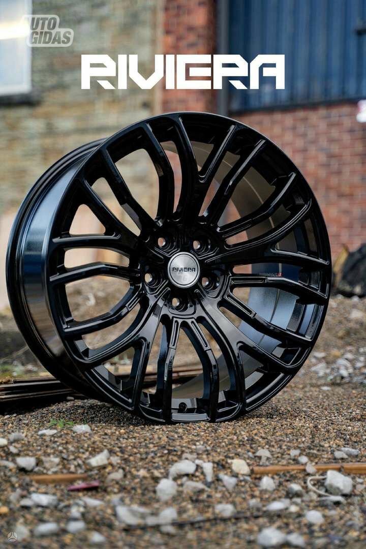 RV191 Gloss Black rims