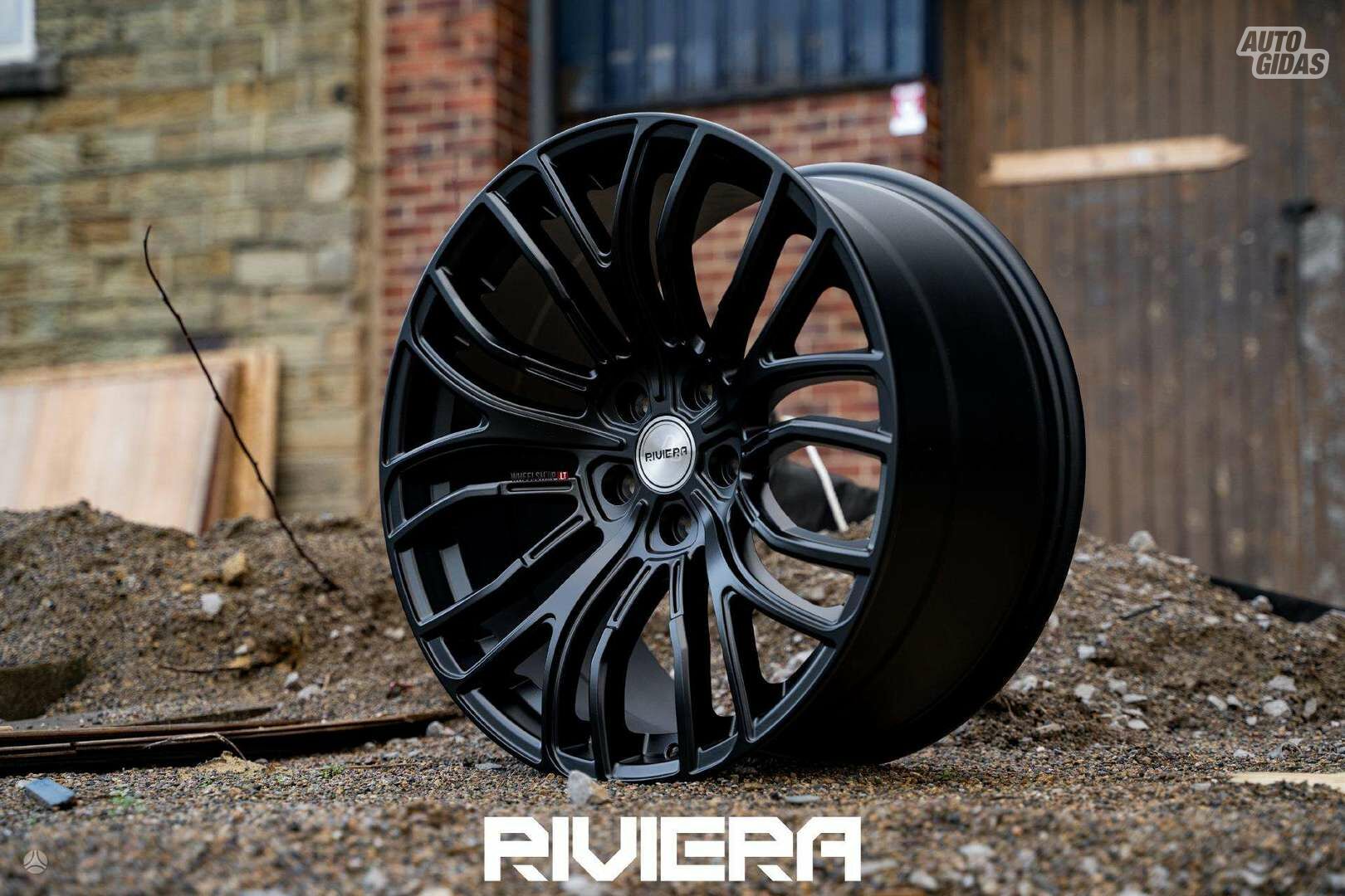 RV191 Satin Black rims