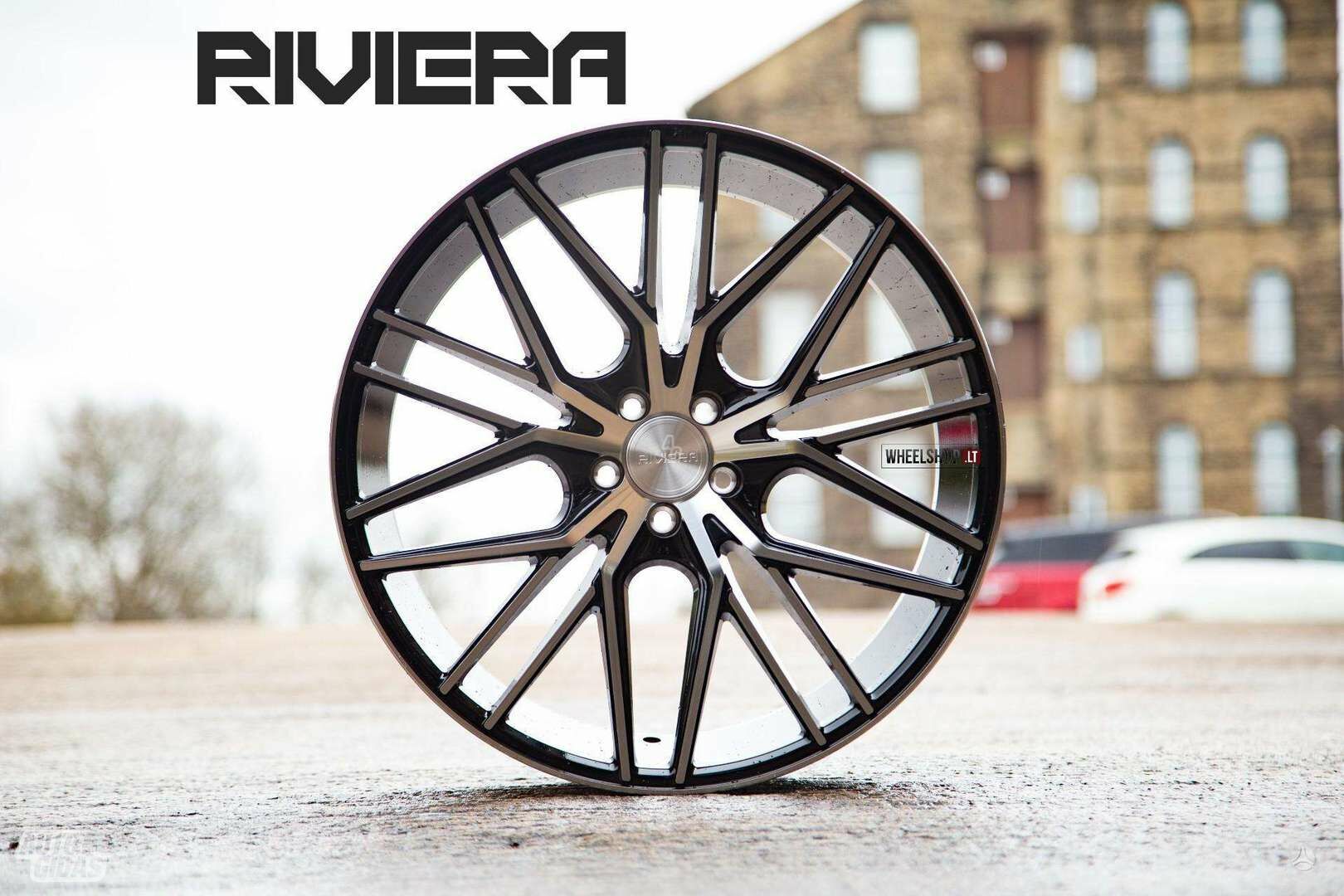 RV130 Black Polished rims