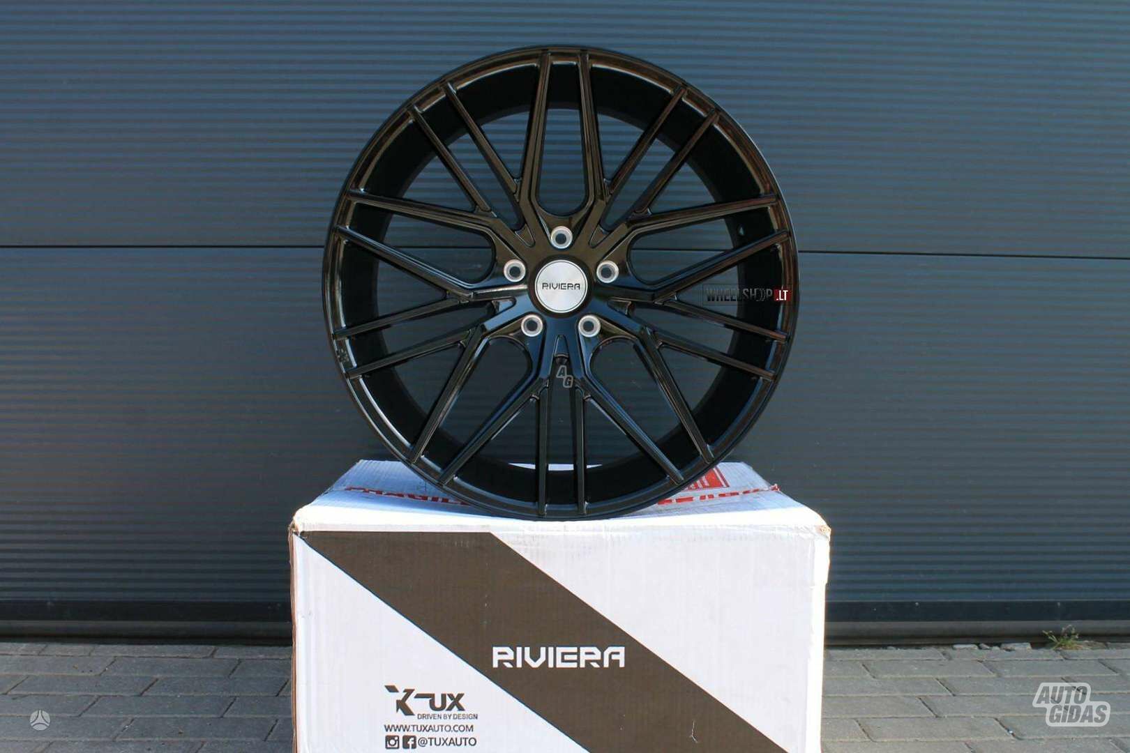 RV130 Gloss Black rims