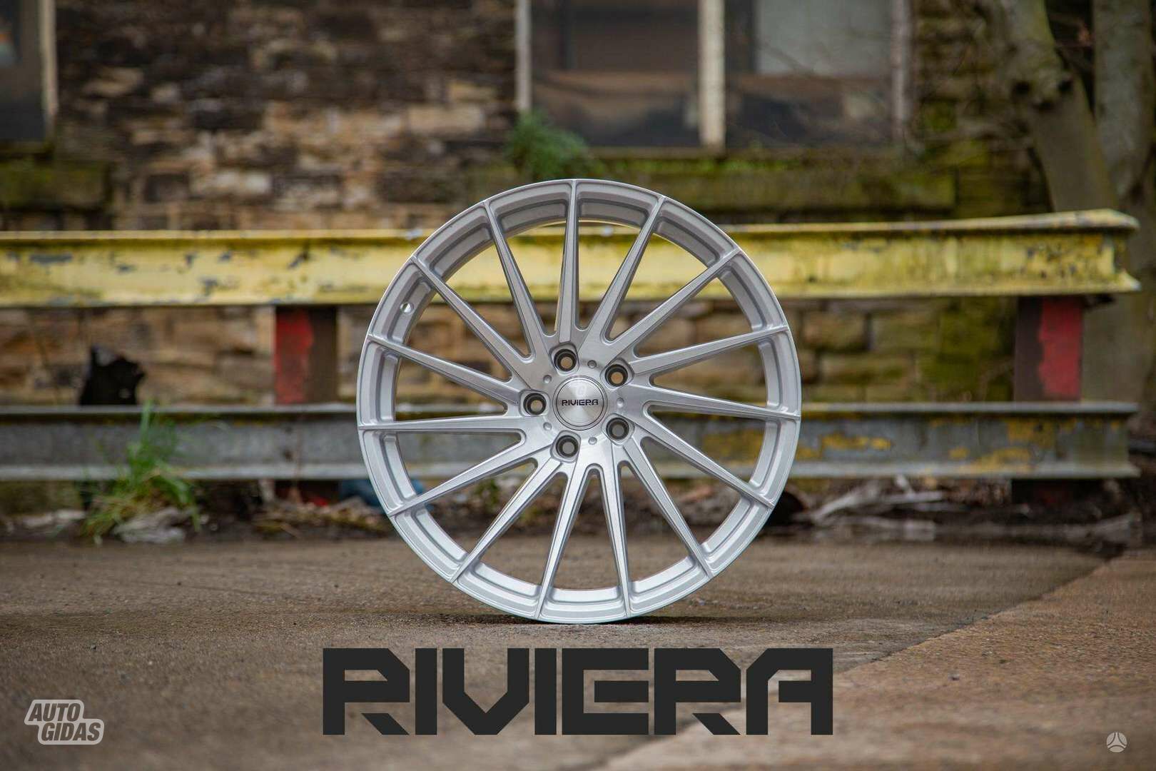 RV199 Silver Brushed rims