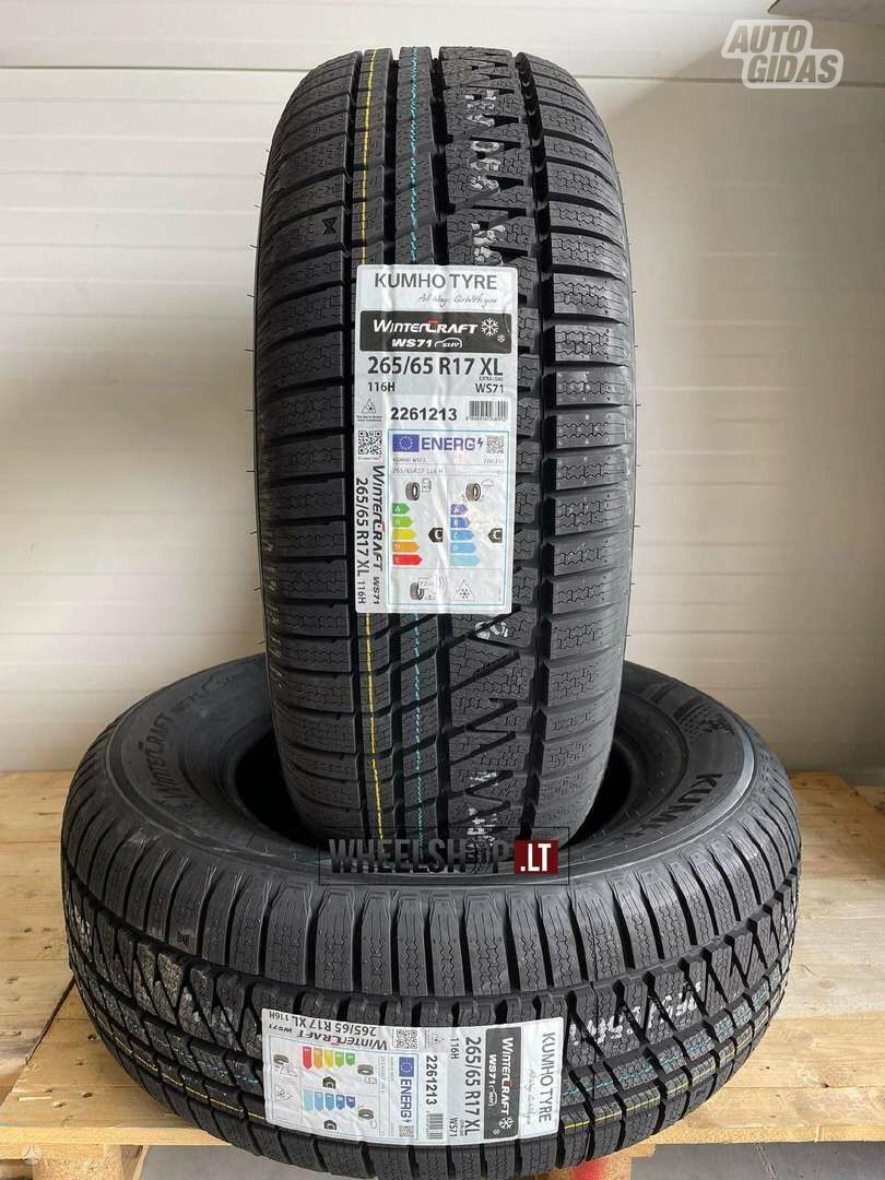 Kumho WinterCraft SUV WS71 R17 winter tyres passanger car