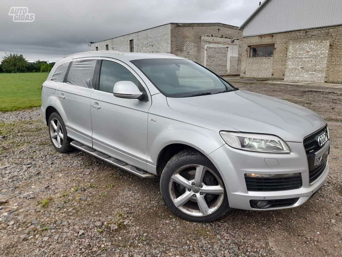 Audi Q7 2006 m dalys