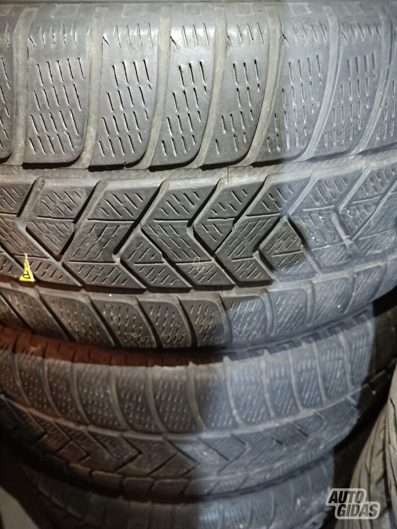 Pirelli 4-5mm R18 winter tyres passanger car