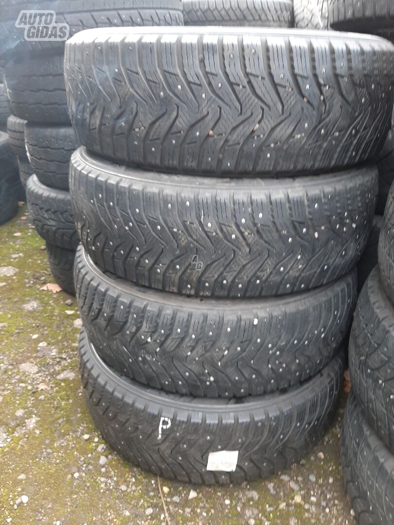 Kumho R17 žieminės padangos lengviesiems