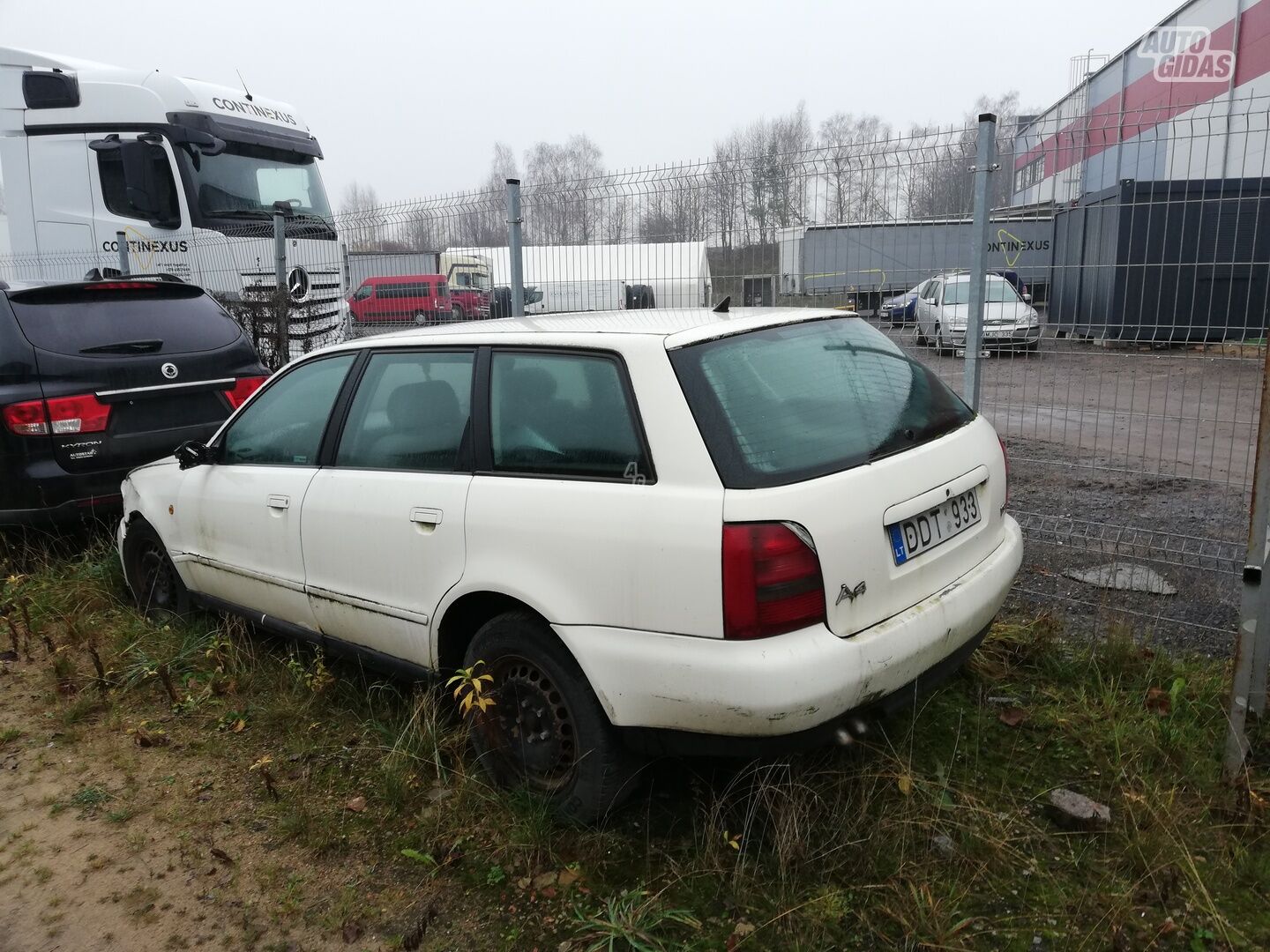 Audi A4 1997 y parts