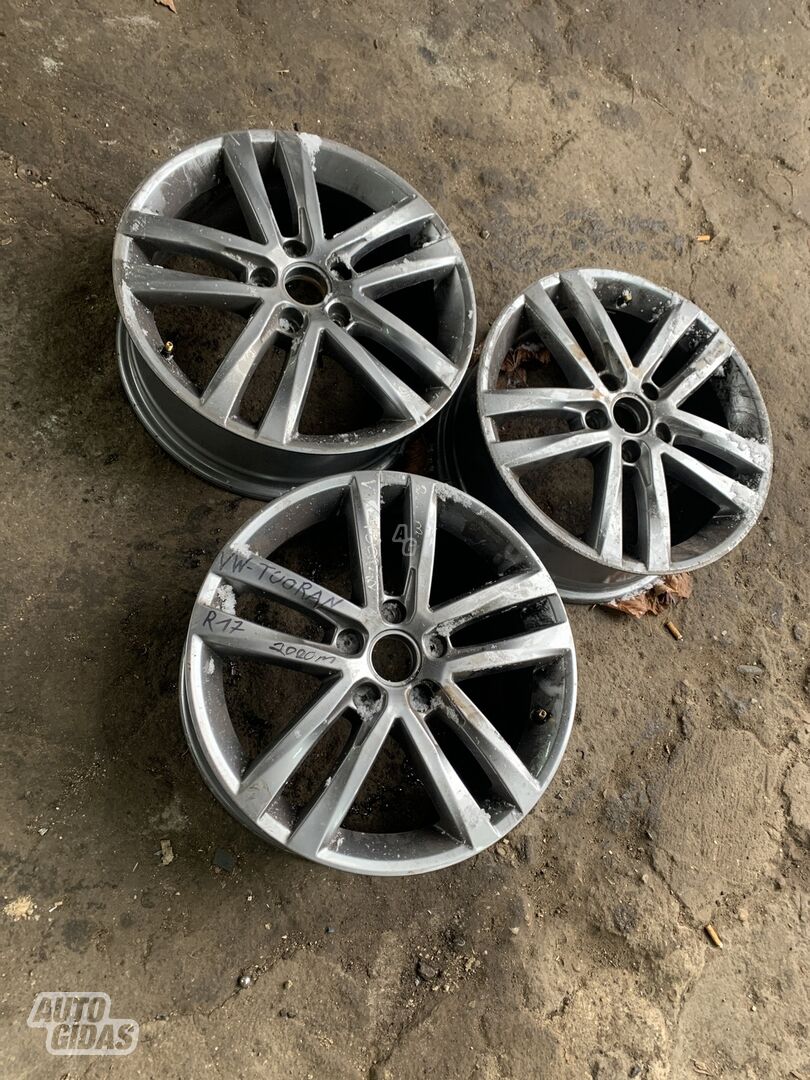 Light alloy R17 rims