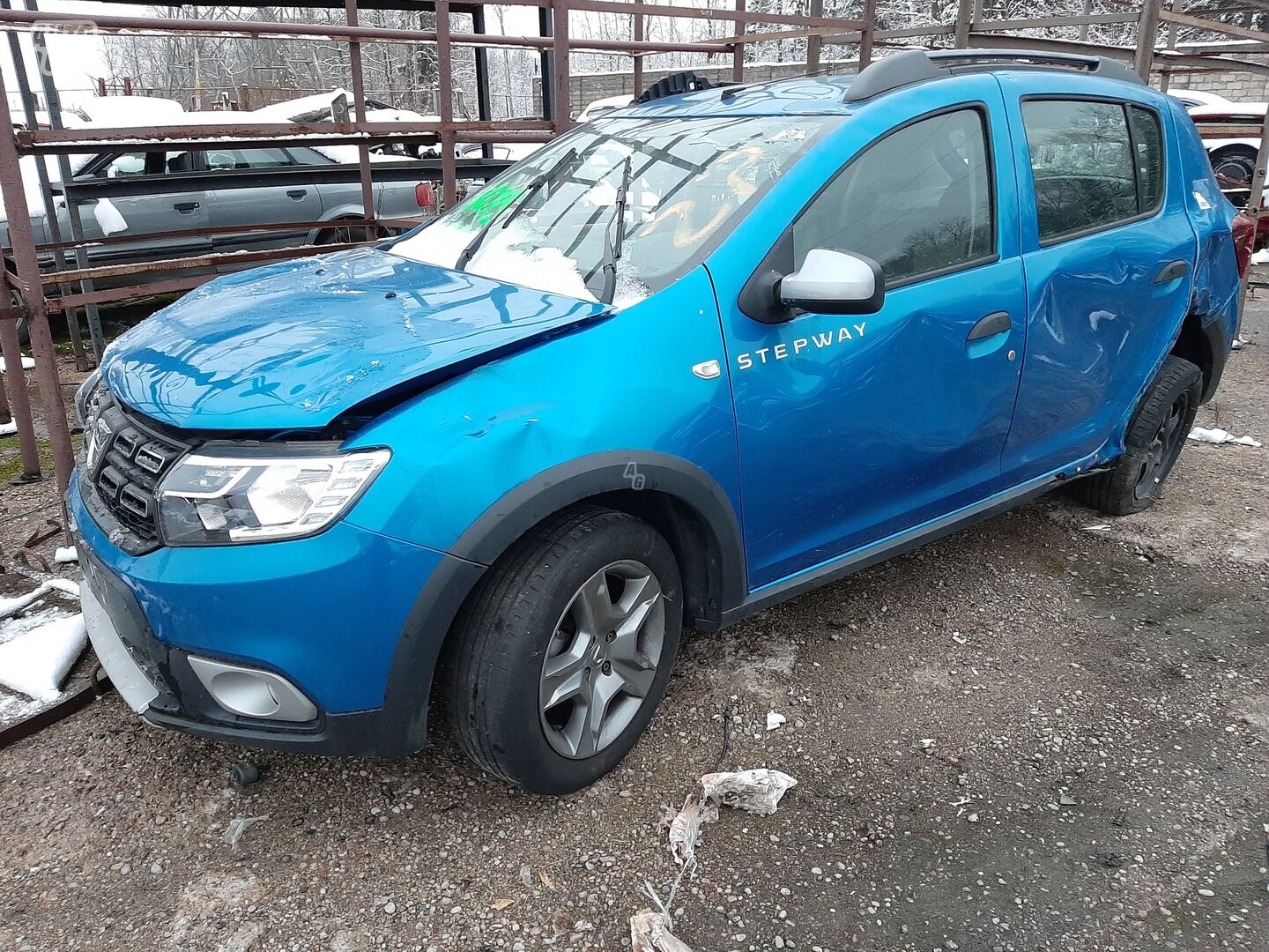 Dacia Sandero 2019 г запчясти