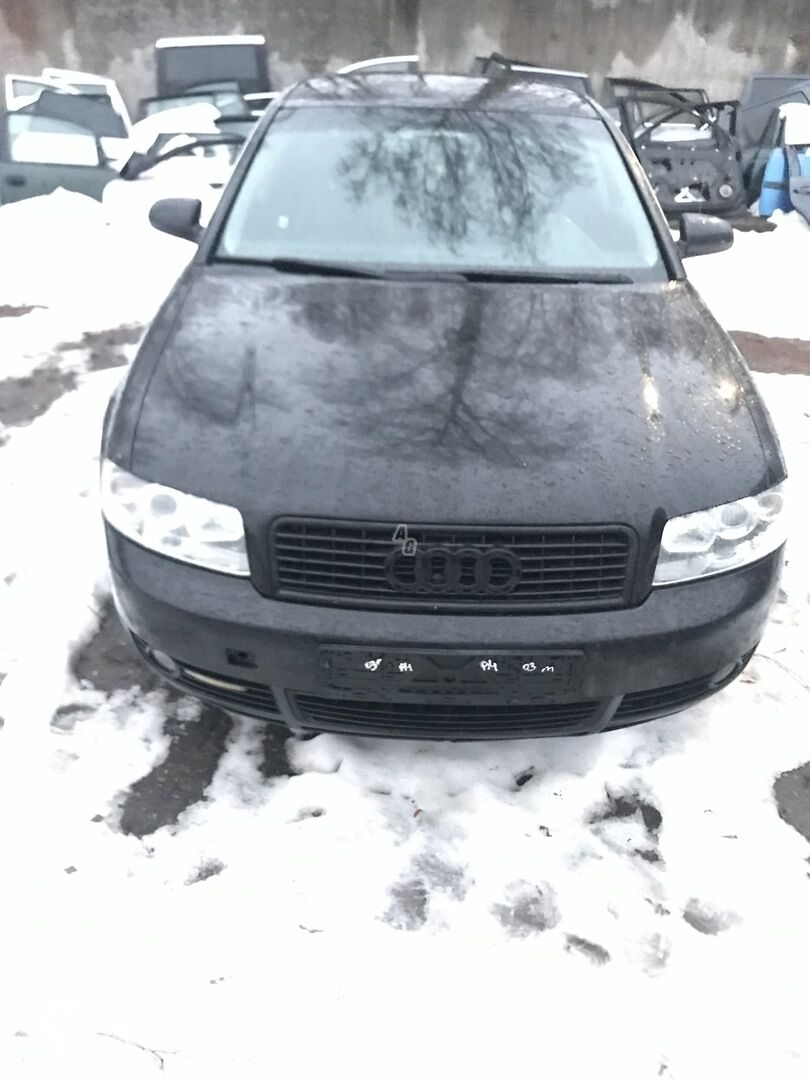 Audi A4 2001 m dalys