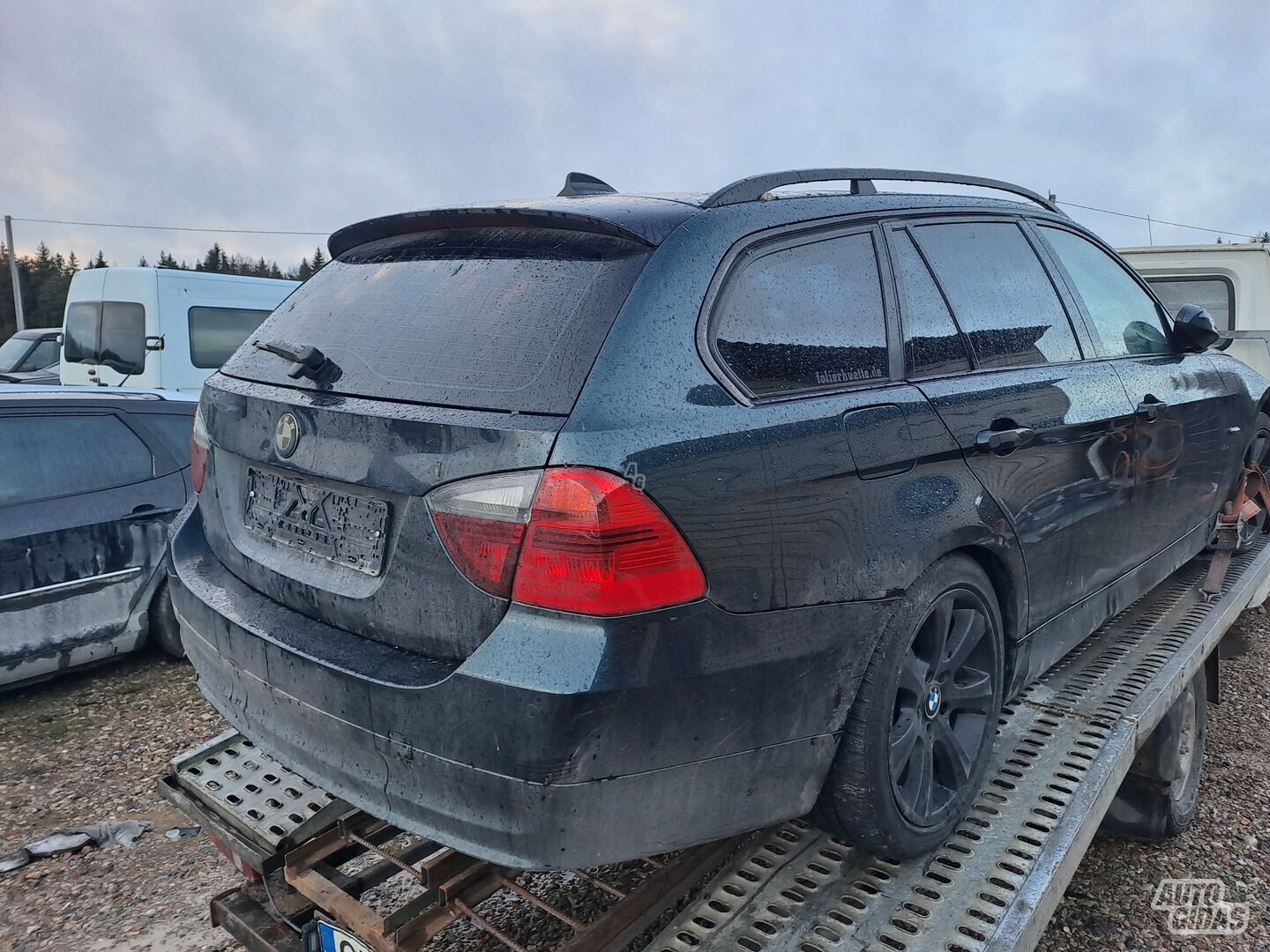 Bmw 330 2007 y parts