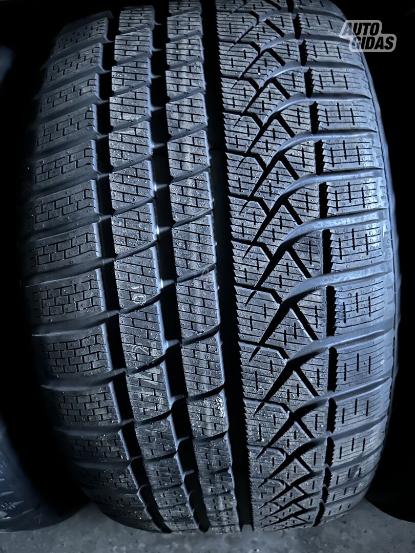 Pirelli R20 winter tyres passanger car