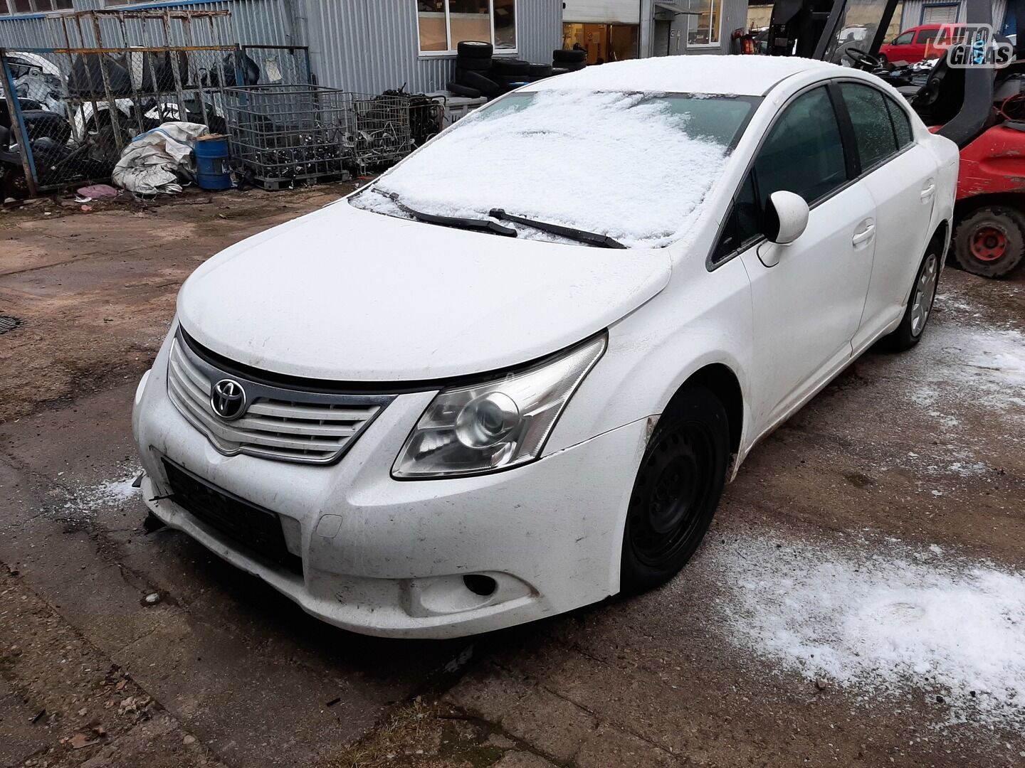 Toyota Avensis III 2011 y parts