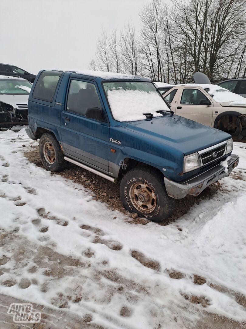 Daihatsu Feroza 1995 m dalys