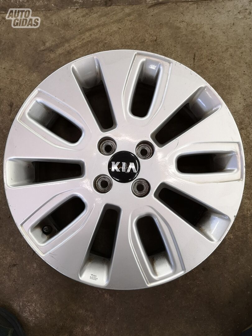 Kia R16 light alloy rims