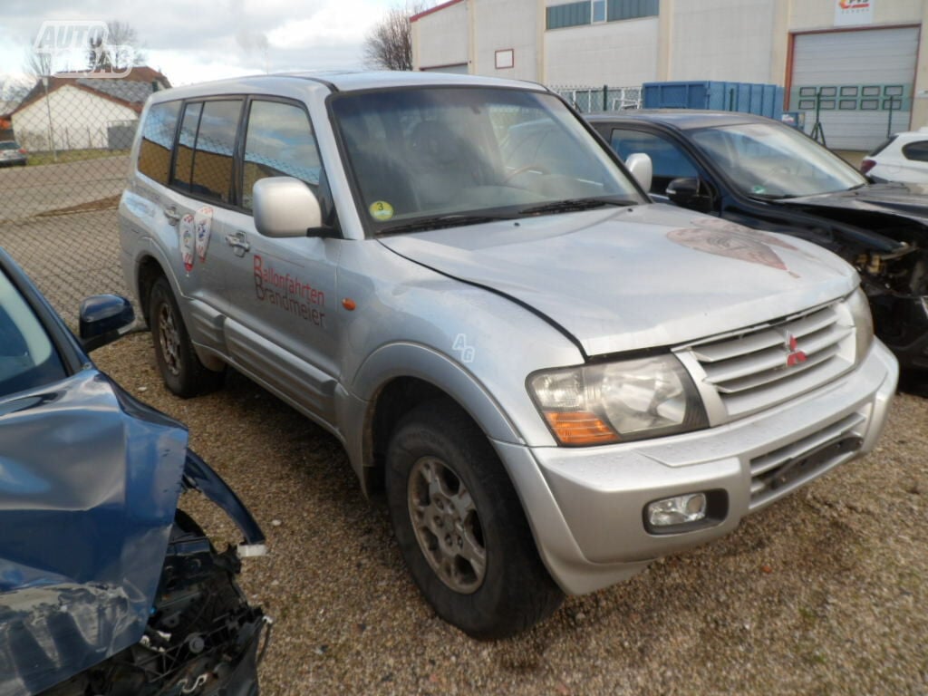 Mitsubishi Pajero III 2002 m dalys