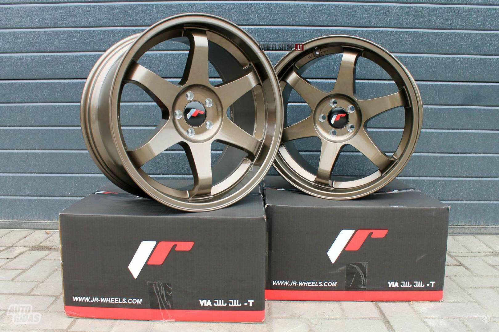 JR3 Bronze rims