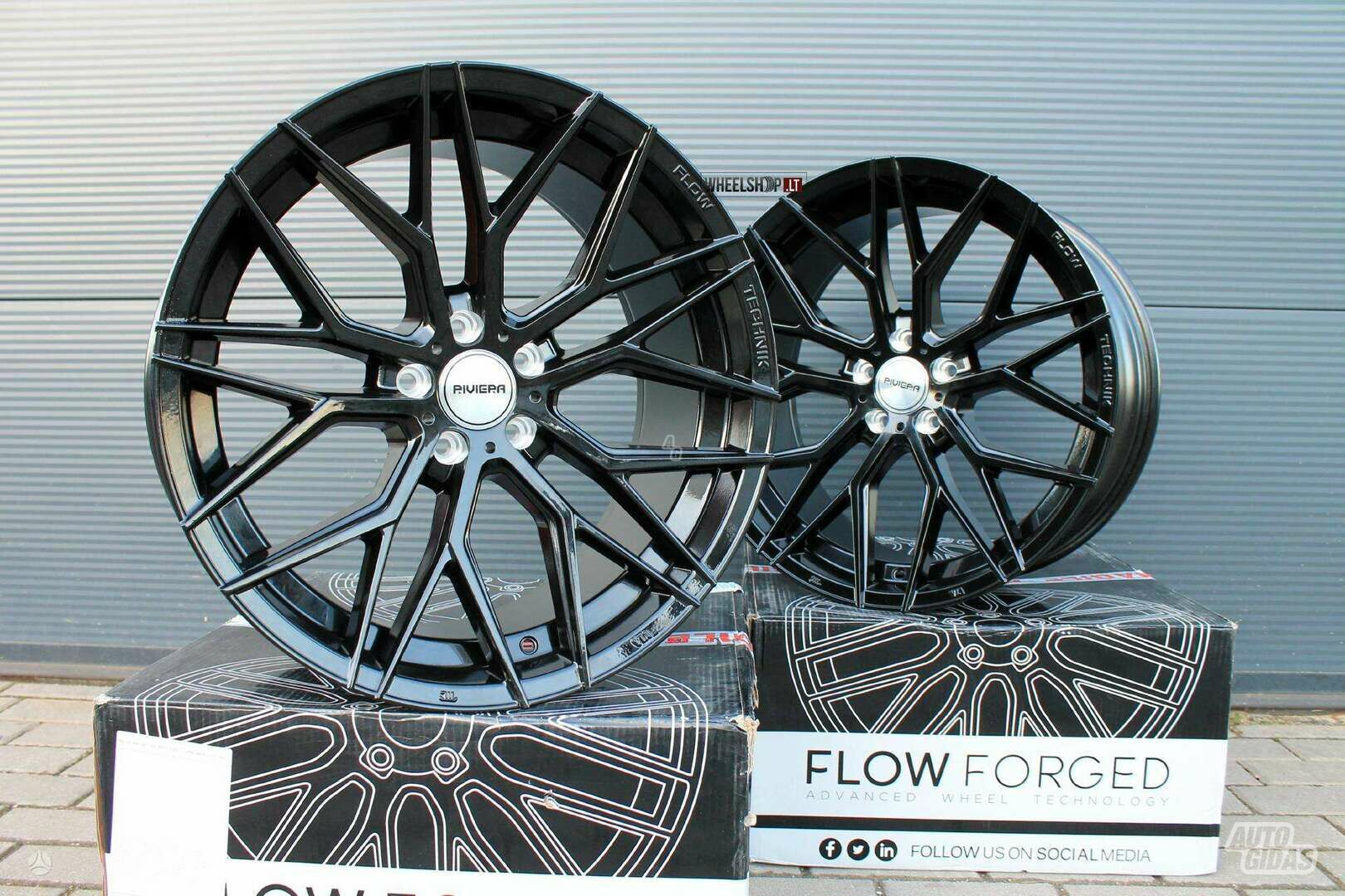 RF101 Gloss Black FlowFormed rims