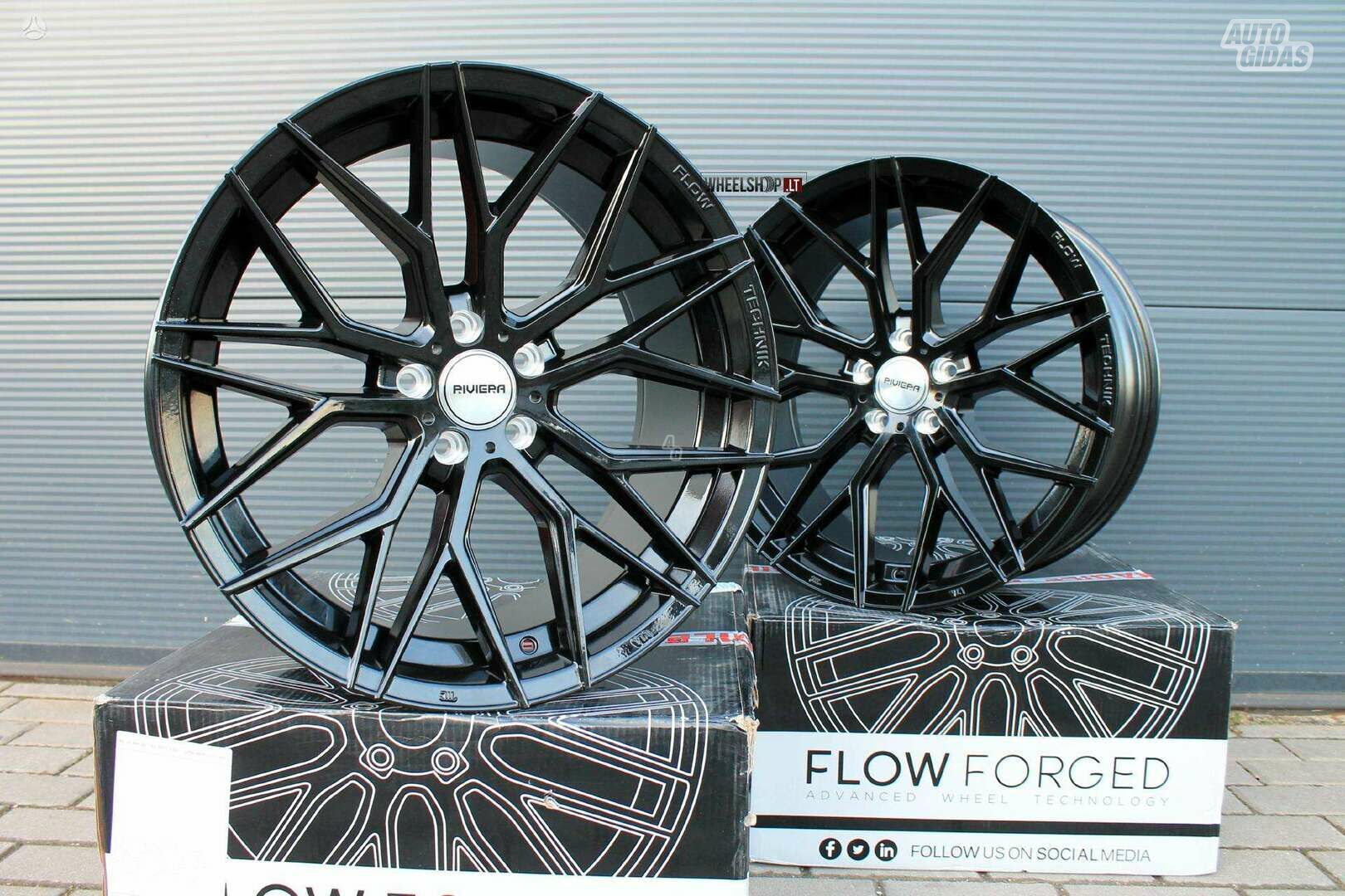 RF101 Gloss Black Flow Formed rims