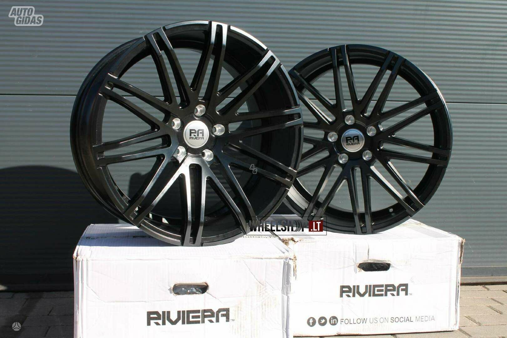 RV120 Matt Black rims