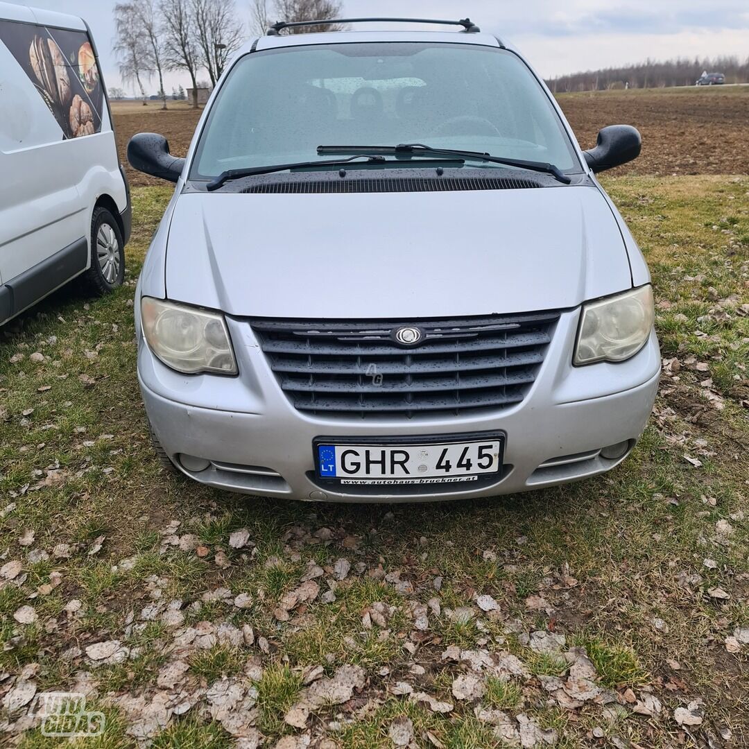 Chrysler Grand Voyager III 2005 y parts