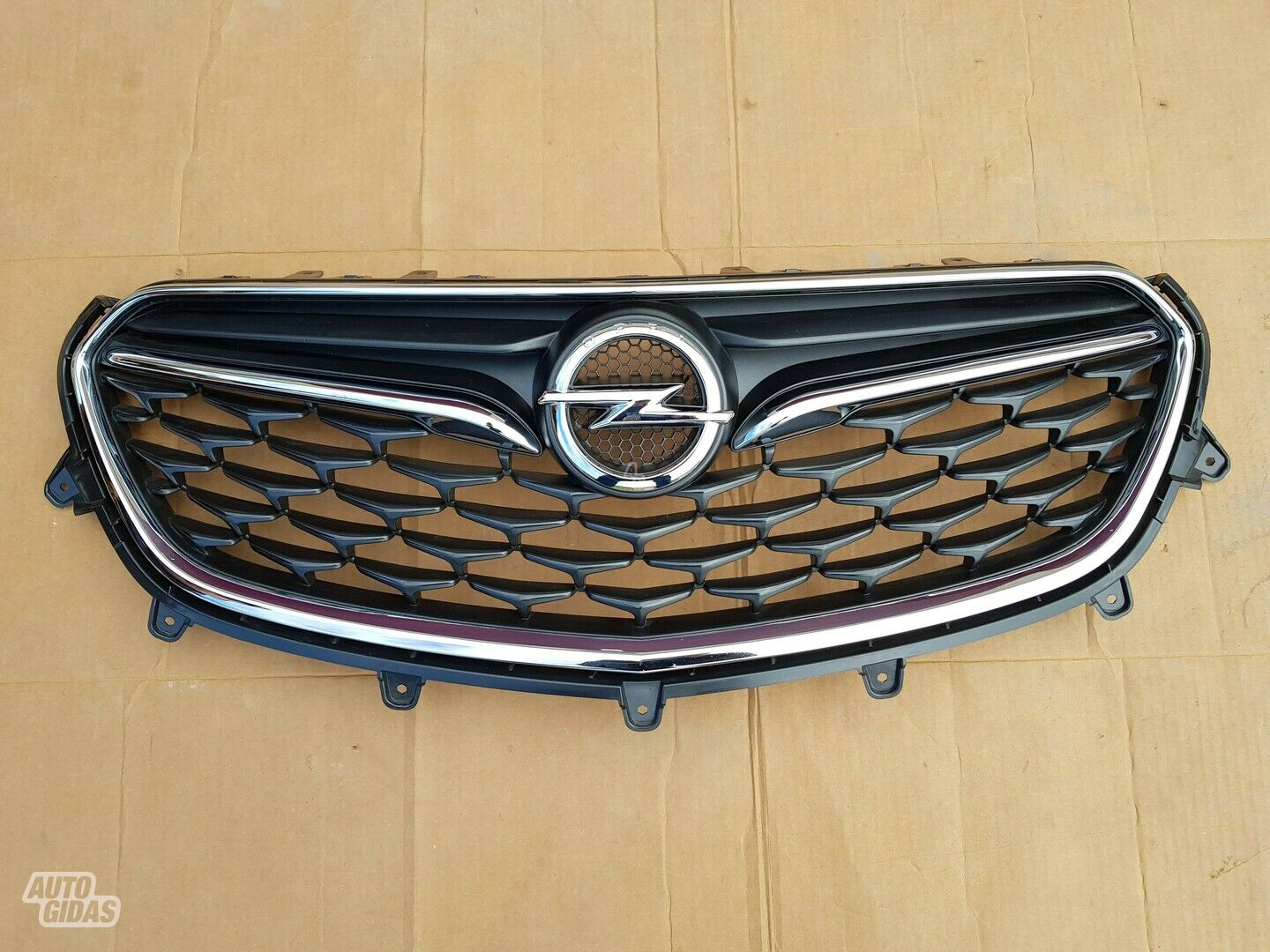 Opel Mokka X 2017 m dalys