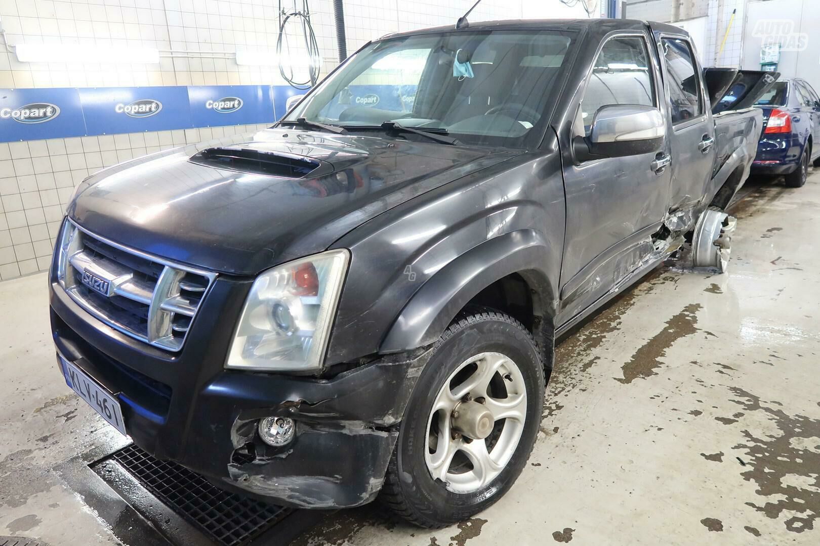 Isuzu D-Max 2010 y parts