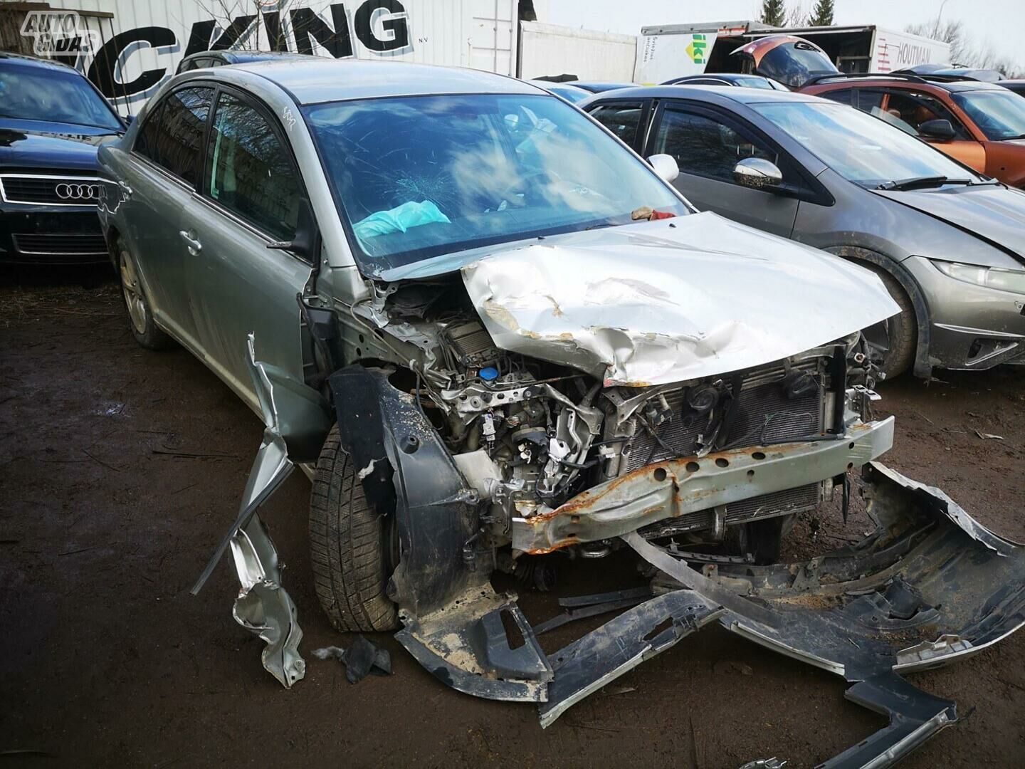 Toyota Avensis 2008 y parts