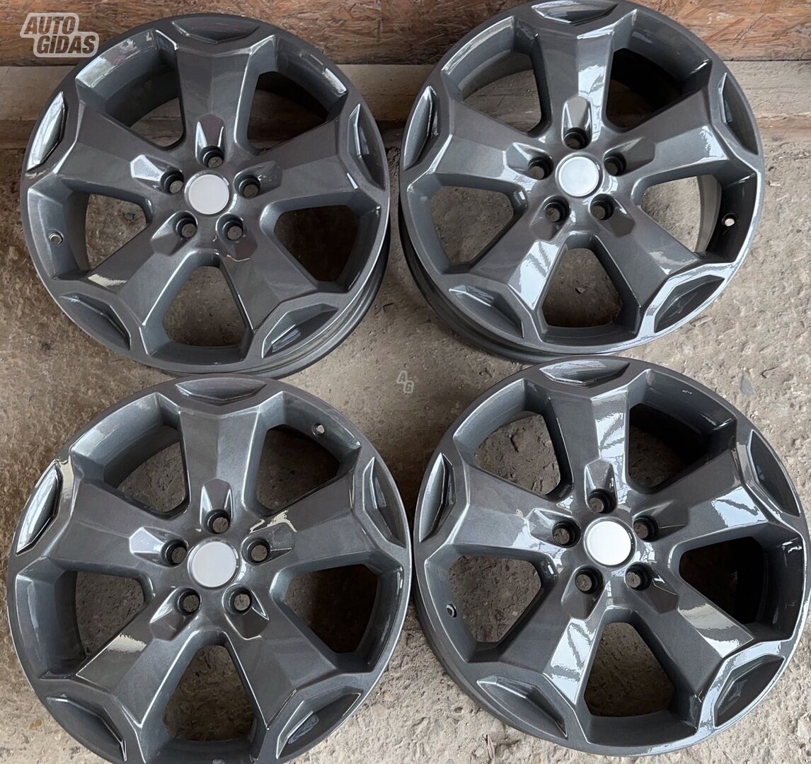 Light alloy R18 rims