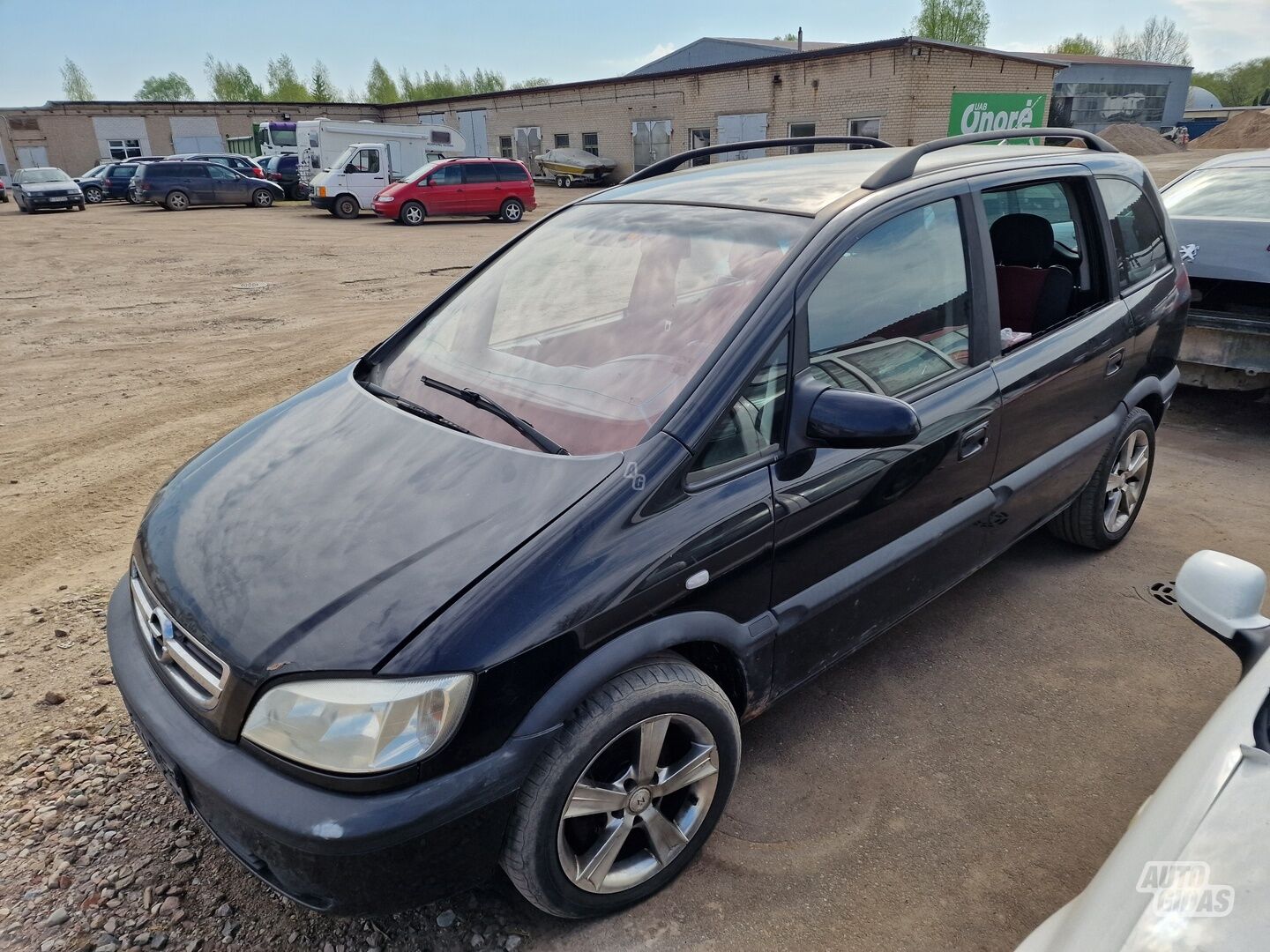 Opel Zafira 2003 m dalys