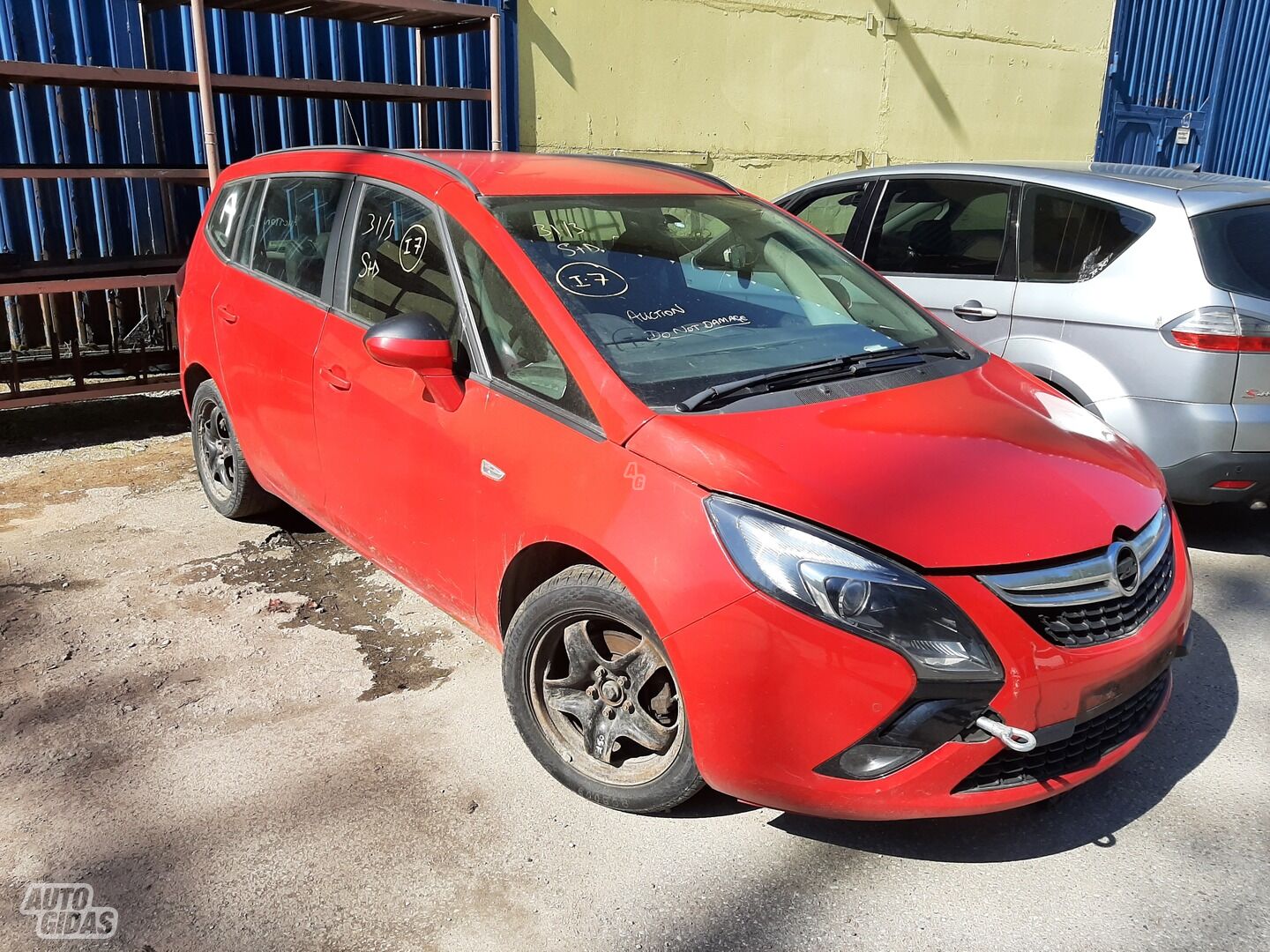 Opel Zafira 2014 y parts