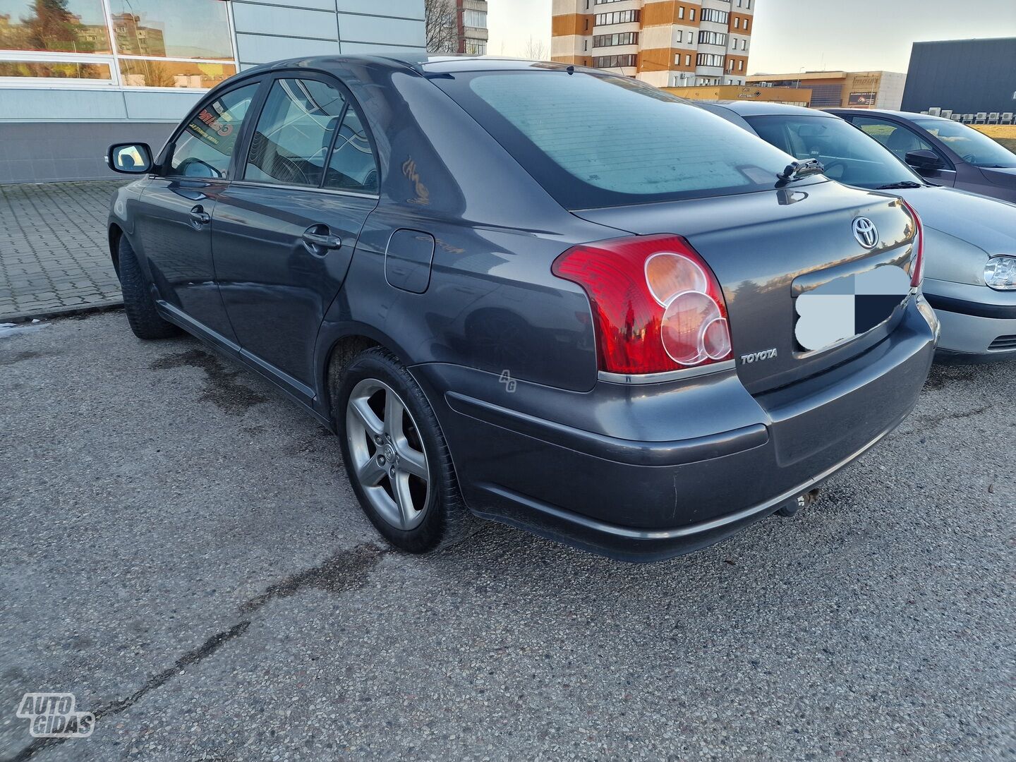 Toyota Avensis 2008 m dalys