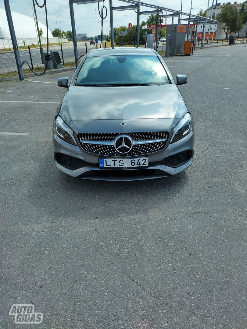 Mercedes-Benz 180 TSI 2018 y