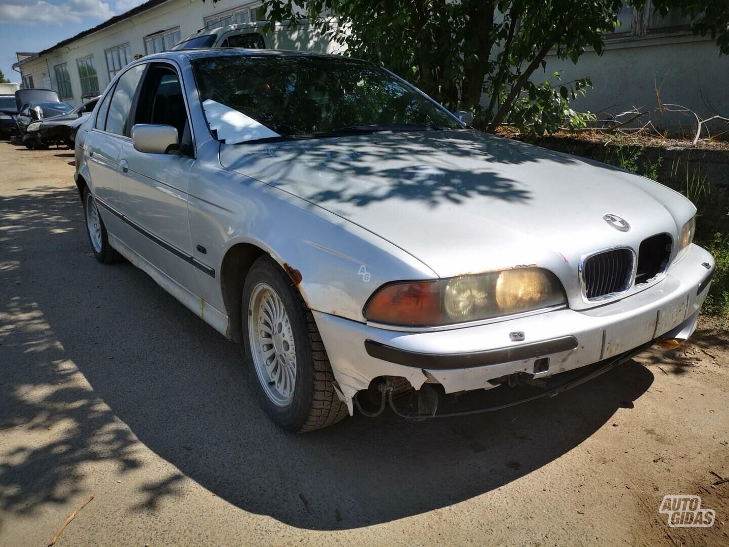 Bmw Serija 5 1999 y parts