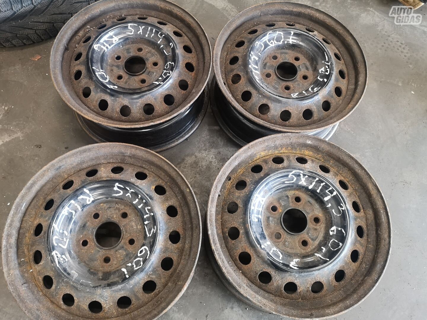 Toyota R16 steel stamped rims