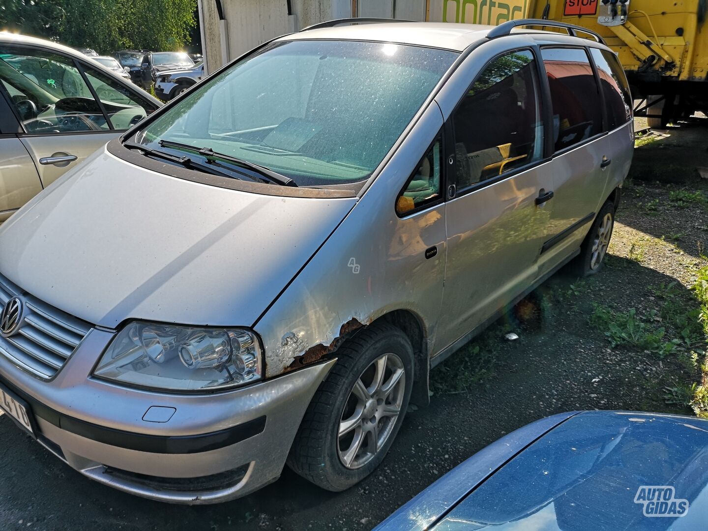 Volkswagen Sharan 2004 m dalys