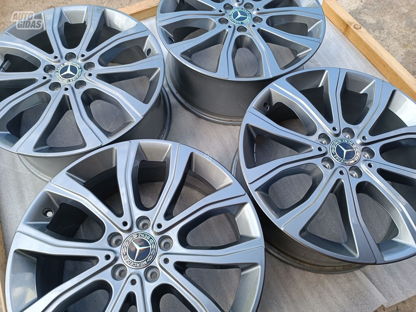 Mercedes-Benz GLE 450 R19 light alloy rims