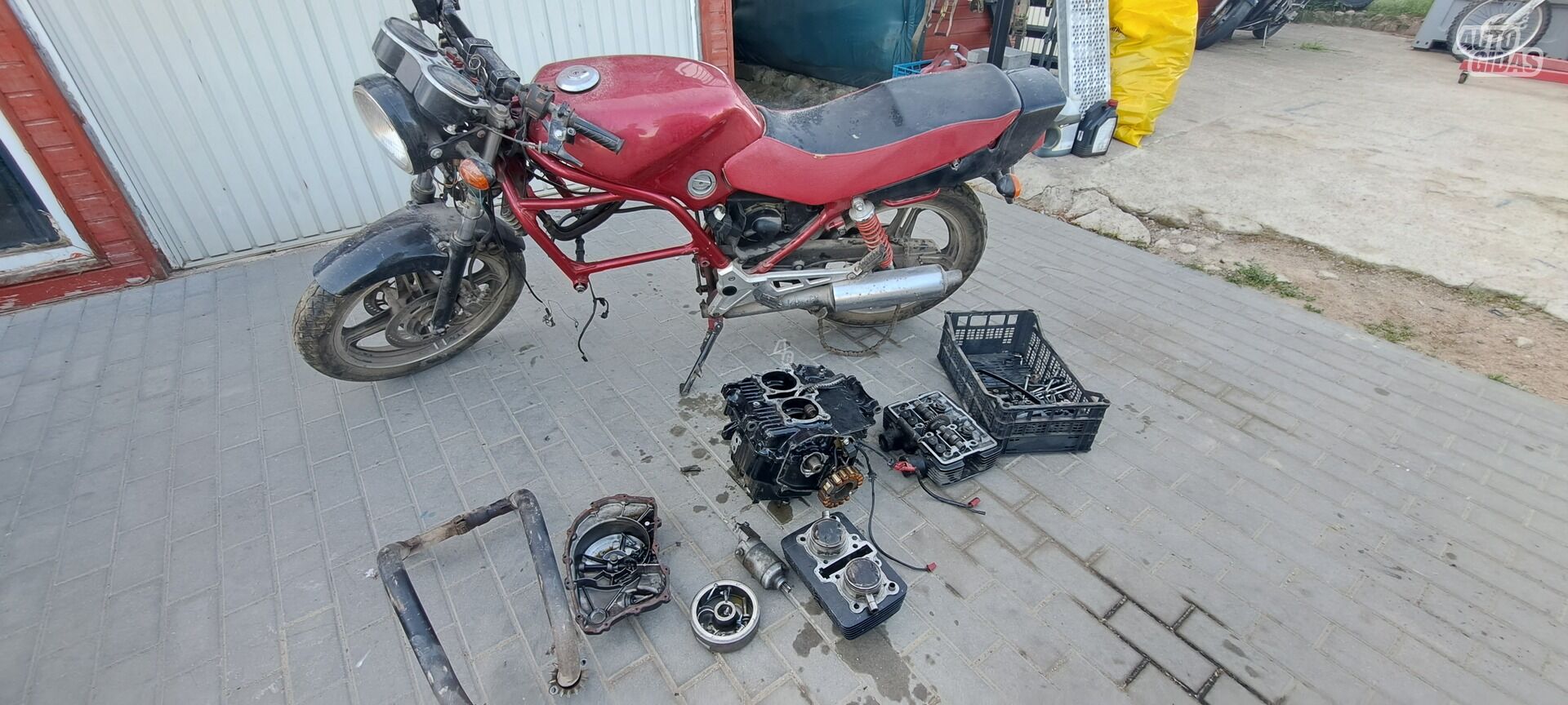 Classical / Streetbike Honda CB parts