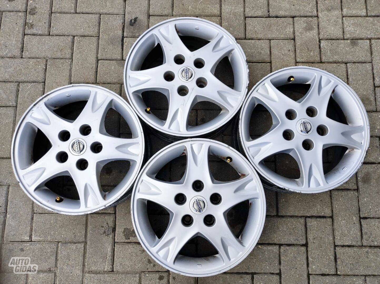 Mazda Nissan light alloy R15 rims