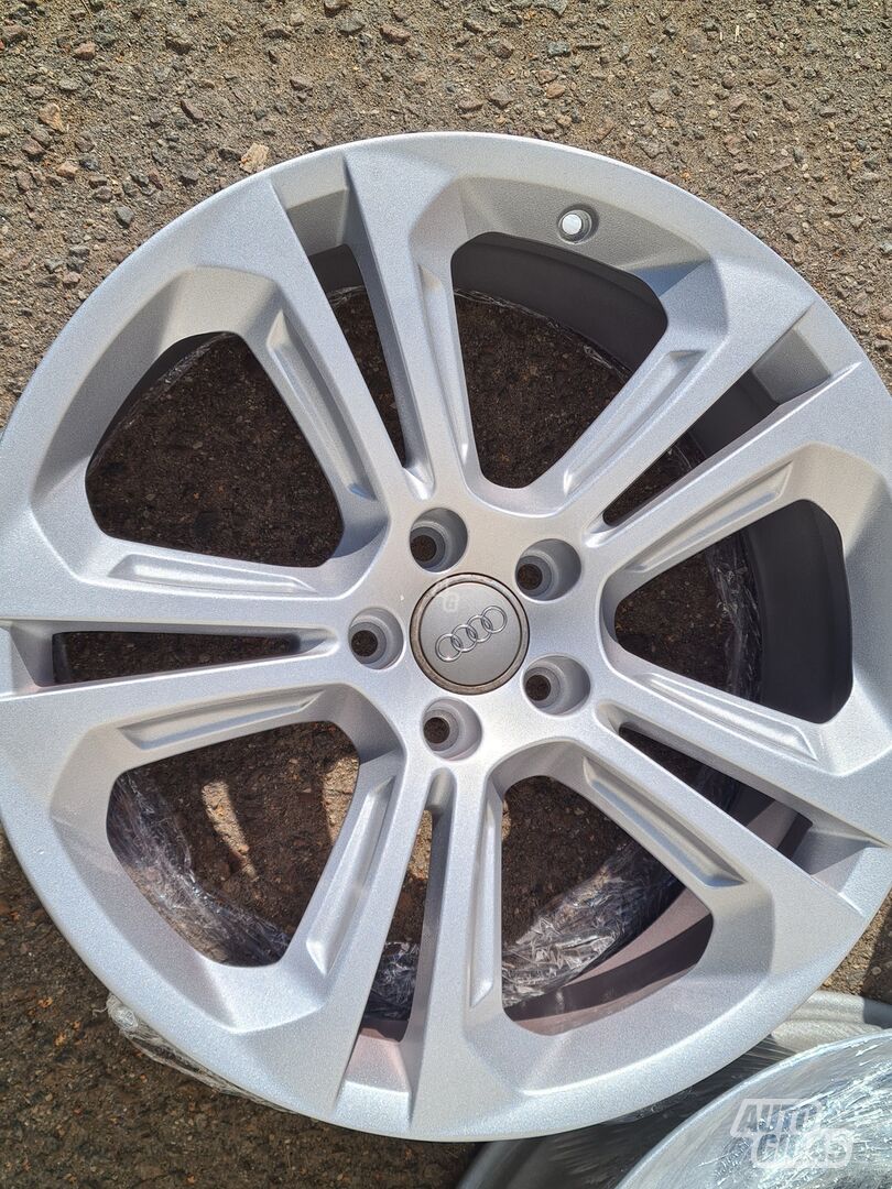 Audi Q5 light alloy R20 rims