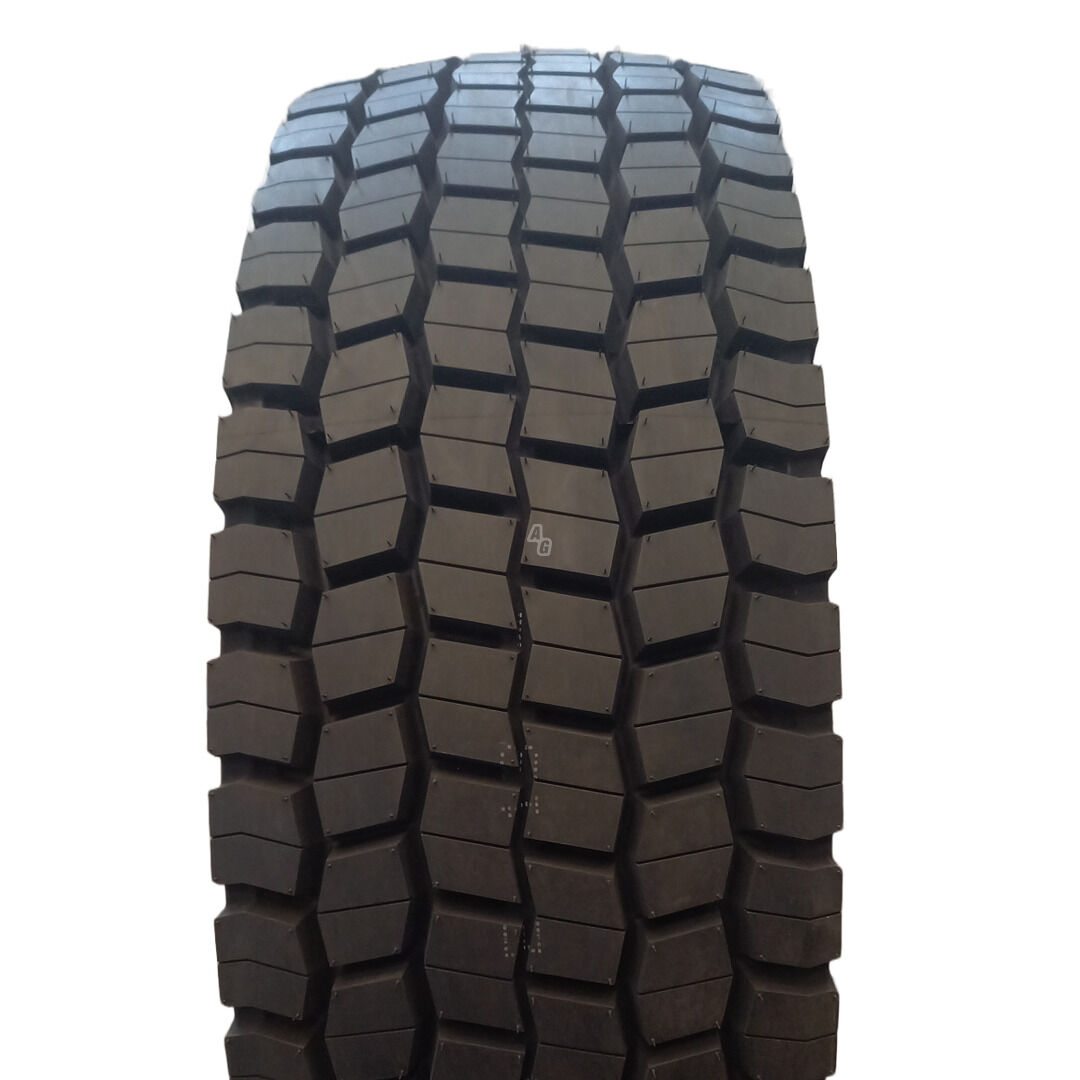 R22.5 universal tyres trucks and buses