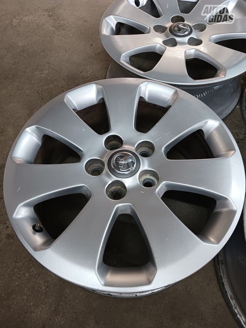 Opel Insignia R17 литые диски