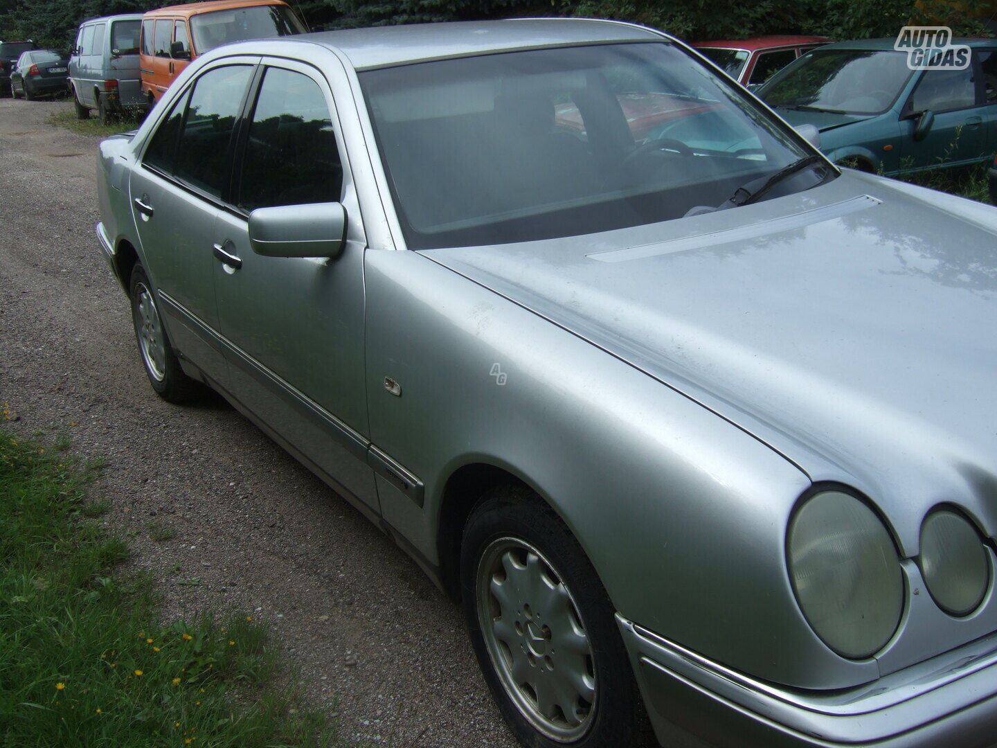 Mercedes-Benz E 220 CDI Elegance 2000 y