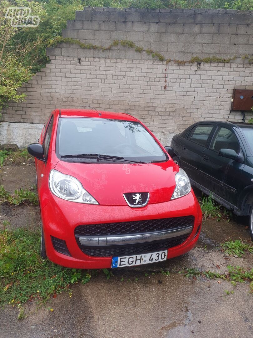 Peugeot 107 1.0 BENZINAS 50 KW 2009 y parts