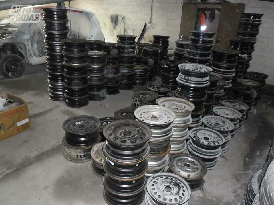 Chrysler R16 plieniniai štampuoti ratlankiai