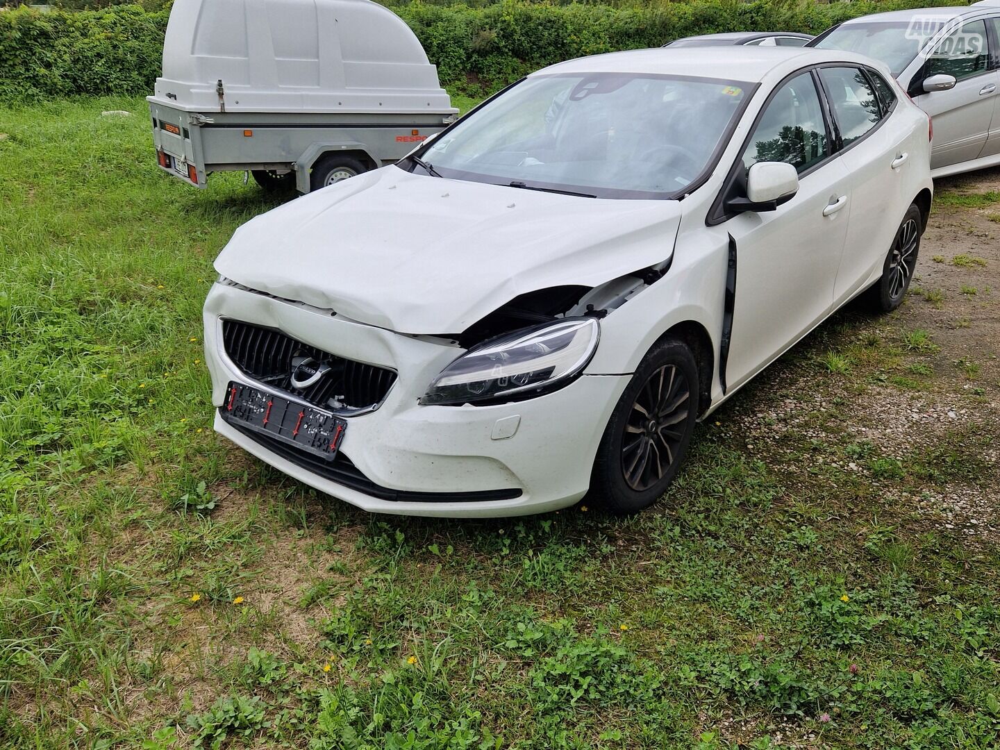 Volvo V40 2017 г запчясти