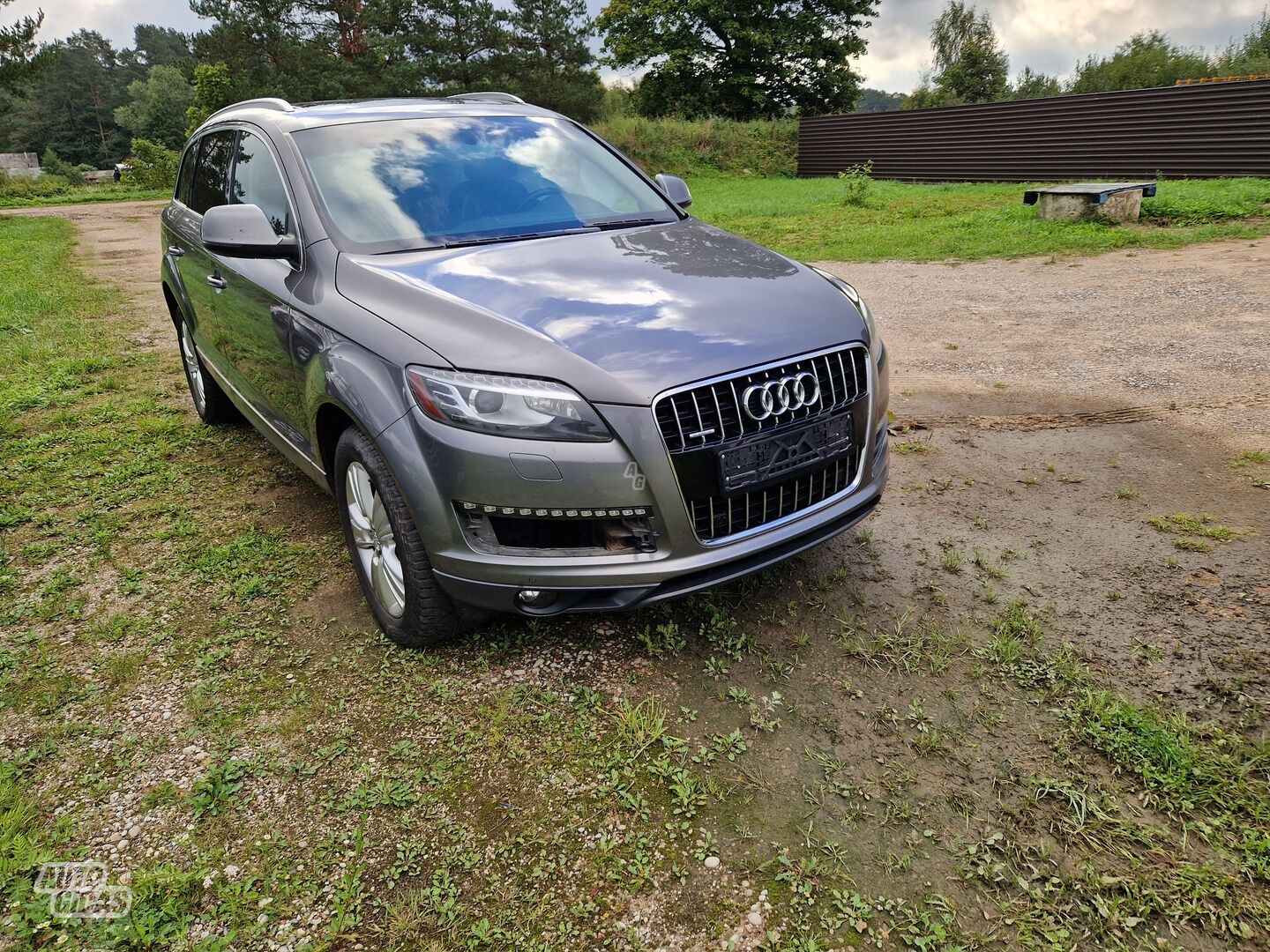 Audi Q7 2011 г запчясти